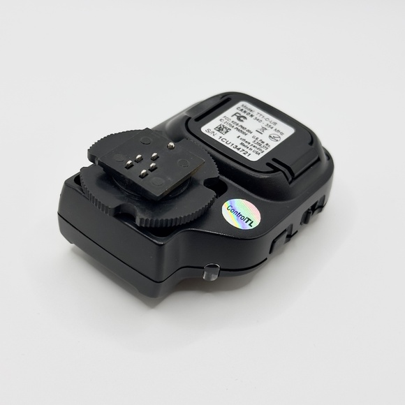 PocketWizard Transceiver & Transmitter - Picture 9 of 9